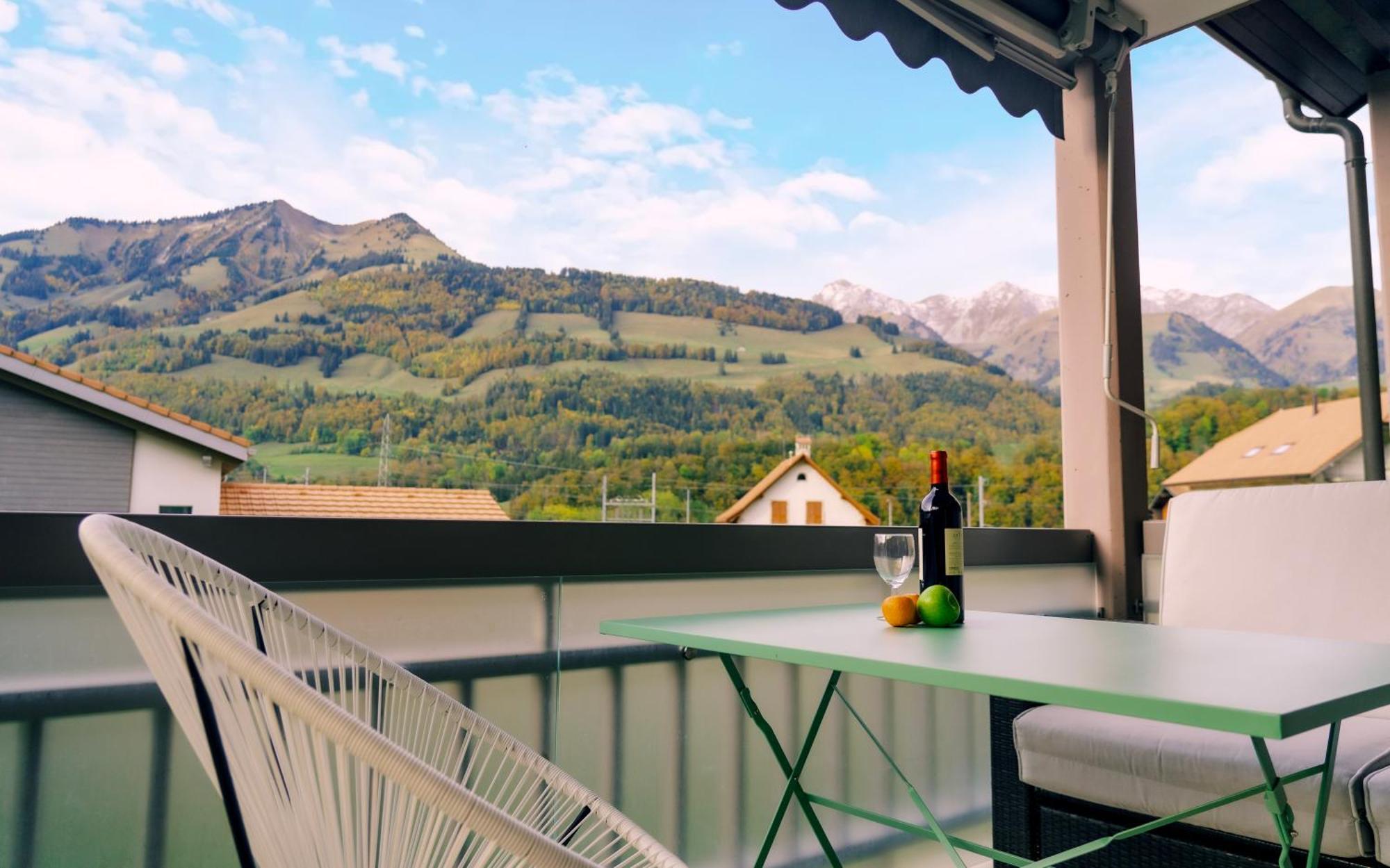Gruyere Alpes Appartement 3 Chambres Bbq Parking Neirivue Exterior photo